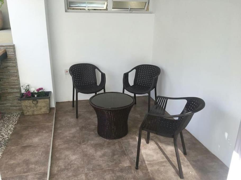 Lovely Two Bedrooms Apartment. Flic en Flac Exterior photo