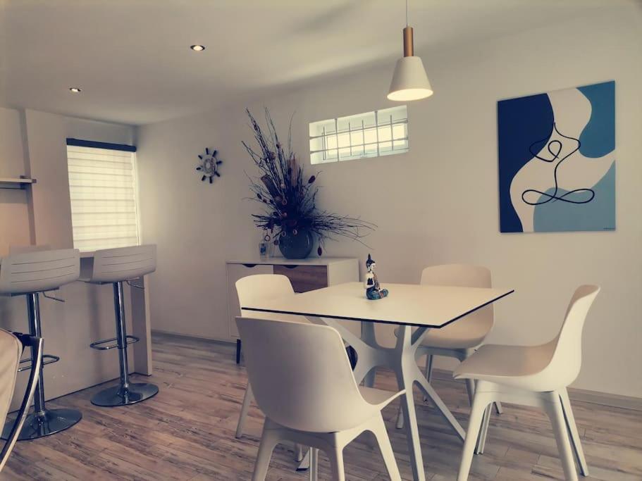 Lovely Two Bedrooms Apartment. Flic en Flac Exterior photo