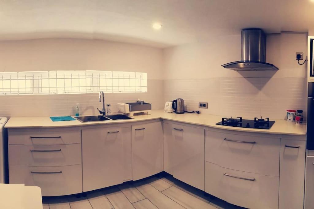 Lovely Two Bedrooms Apartment. Flic en Flac Exterior photo